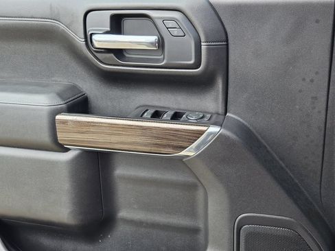Used 2019 Chevrolet Silverado 1500 LT w/ Texas Edition AWD/4WD image 29