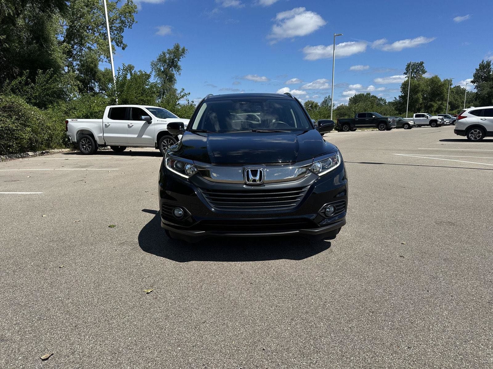Used 2021 Honda HR-V EX-L image 10