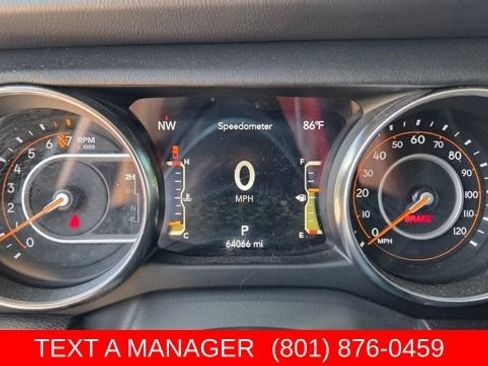 Used 2023 Jeep Gladiator Overland w/ LED Lighting Group AWD/4WD image 13