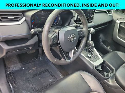 Certified 2020 Toyota RAV4 XSE AWD/4WD image 7