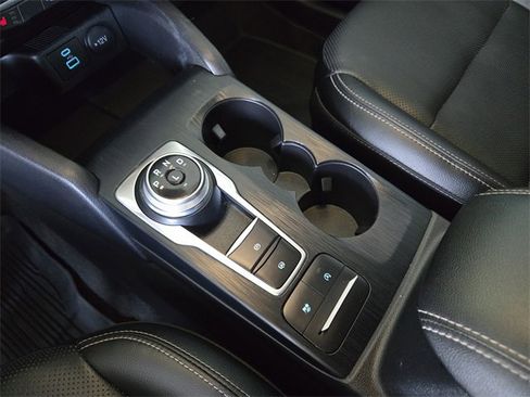 Used 2022 Ford Escape SEL image 19