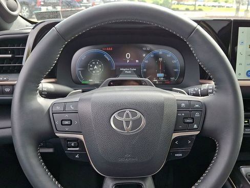 Used 2025 Toyota Crown Signia w/ Advanced Technology Package AWD/4WD image 19