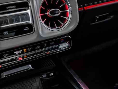 Used 2025 Mercedes-Benz G 63 AMG 4MATIC image 69