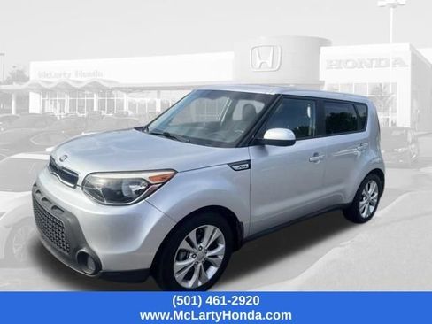 Used 2015 Kia Soul + FWD image 9