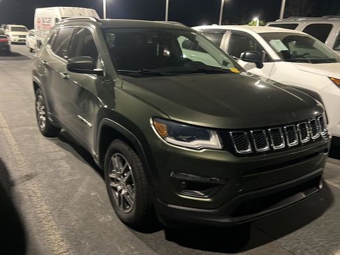 Used 2020 Jeep Compass Latitude image 6