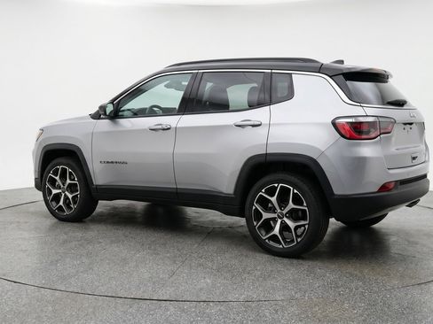 Used 2025 Jeep Compass Limited AWD/4WD image 6