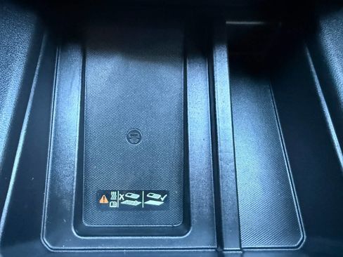 Used 2021 Chevrolet Silverado 1500 LTZ w/ LTZ Premium Package image 57