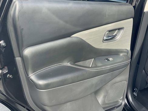 Used 2018 Nissan Murano Platinum w/ Cargo Package image 26