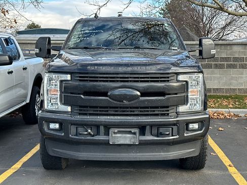 Used 2019 Ford F250 Lariat w/ Lariat Ultimate Package image 5