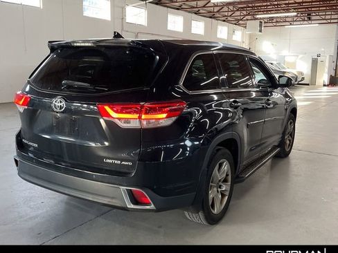 Used 2017 Toyota Highlander Limited image 5