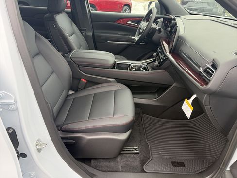 New 2026 Chevrolet Traverse Z71 w/ Driver Confidence Package image 16