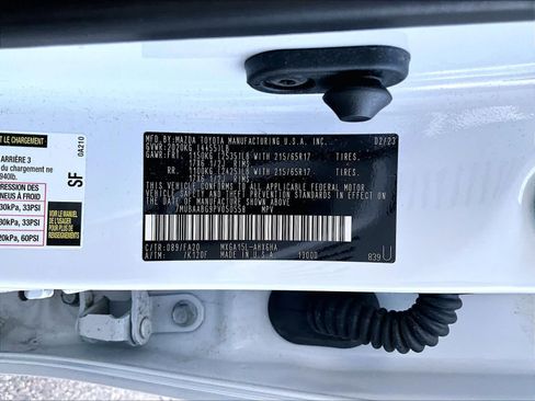 Certified 2023 Toyota Corolla Cross LE w/ Moonroof Package image 6