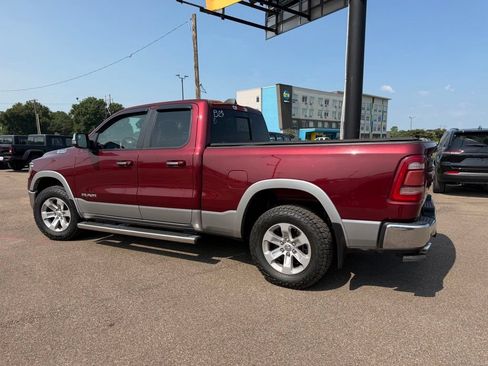 Used 2019 RAM 1500 Laramie AWD/4WD image 3