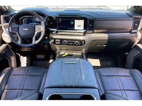 Used 2024 Chevrolet Silverado 3500 High Country w/ High Country Premium Package AWD/4WD image 17