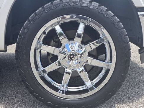 Used 2016 Ford F150 Lariat w/ Equipment Group 502A Luxury RWD image 10