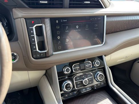 Used 2023 GMC Yukon XL Denali w/ Denali Reserve Package image 30