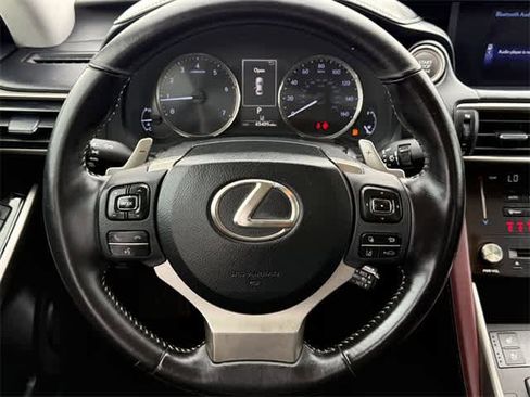 Used 2018 Lexus IS 300 image 35