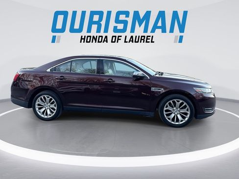 Used 2019 Ford Taurus Limited FWD image 9