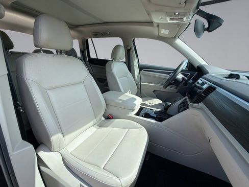 Used 2022 Volkswagen Atlas SE FWD image 16
