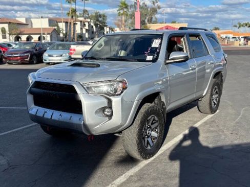 Used 2021 Toyota 4Runner TRD Off-Road Premium w/ Moonroof Package AWD/4WD image 7