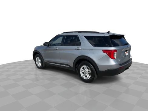 Used 2022 Ford Explorer XLT w/ Class IV Trailer Tow Package AWD/4WD image 6