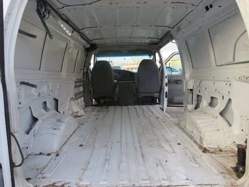 Used 2012 Ford E-250 and Econoline 250 w/ Commercial Cargo Van Pkg image 22