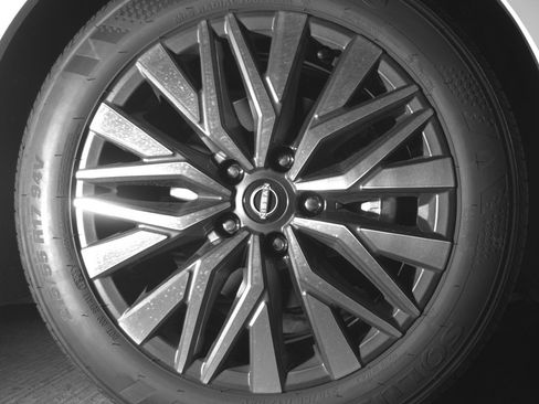 Used 2025 Nissan Altima 2.5 SV image 13