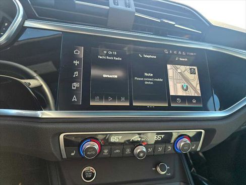 Used 2024 Audi Q3 2.0T Premium Plus w/ Premium Plus Package image 27