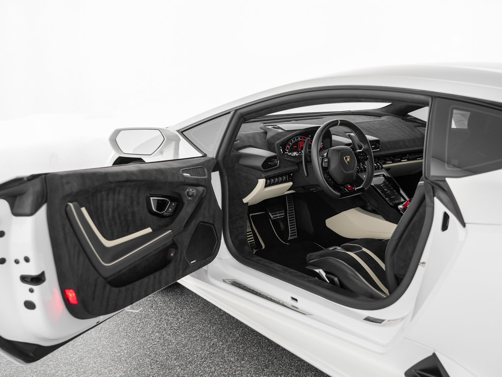 Used 2024 Lamborghini Huracan Tecnica RWD image 12
