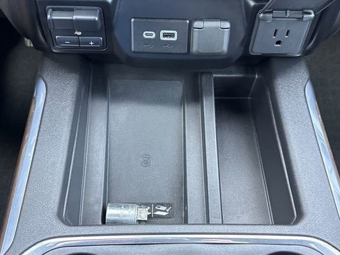 Used 2021 Chevrolet Silverado 1500 High Country AWD/4WD image 21