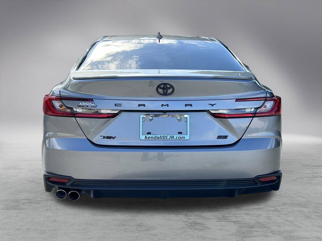Used 2025 Toyota Camry SE FWD image 6