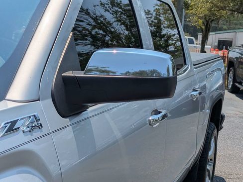 Used 2018 GMC Sierra 1500 SLT AWD/4WD image 11