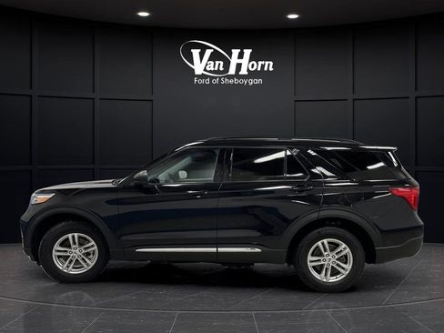 Used 2023 Ford Explorer XLT image 13