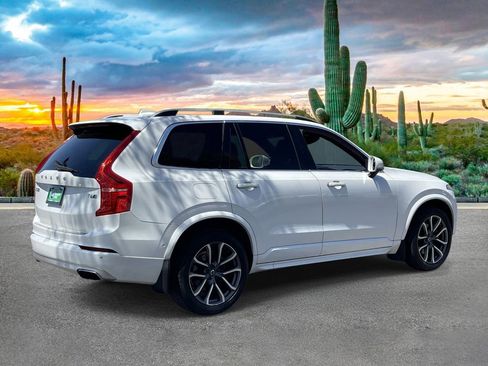 Used 2017 Volvo XC90 T6 Momentum w/ Vision Package AWD/4WD image 3