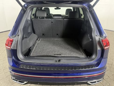 Used 2024 Volkswagen Tiguan SEL R-Line image 7