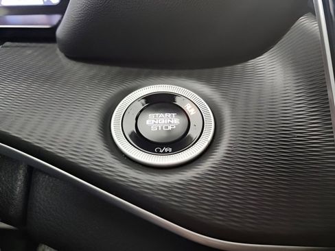 Used 2025 Jeep Grand Cherokee L Altitude image 37