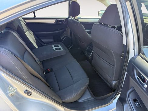 Used 2018 Subaru Legacy 2.5i Premium AWD/4WD image 18