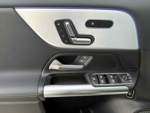 Certified 2025 Mercedes-Benz GLA 250 4MATIC image 13