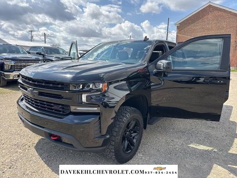 Used 2021 Chevrolet Silverado 1500 LT Trail Boss w/ Convenience Package II image 10