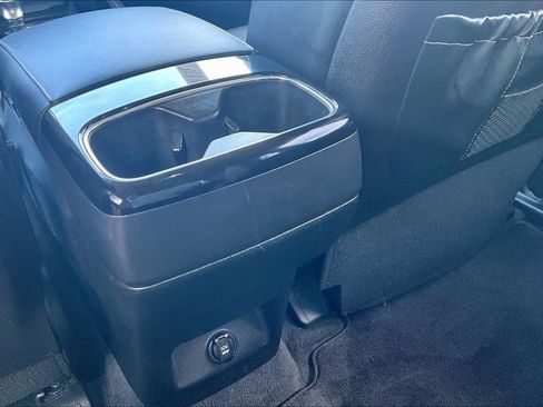 Used 2025 Kia Telluride S image 11