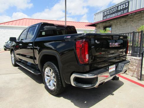 Used 2019 GMC Sierra 1500 SLT AWD/4WD image 3