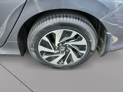 Used 2018 Honda Civic LX image 14