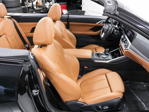 Certified 2023 BMW 430i Convertible w/ Convenience Package image 23