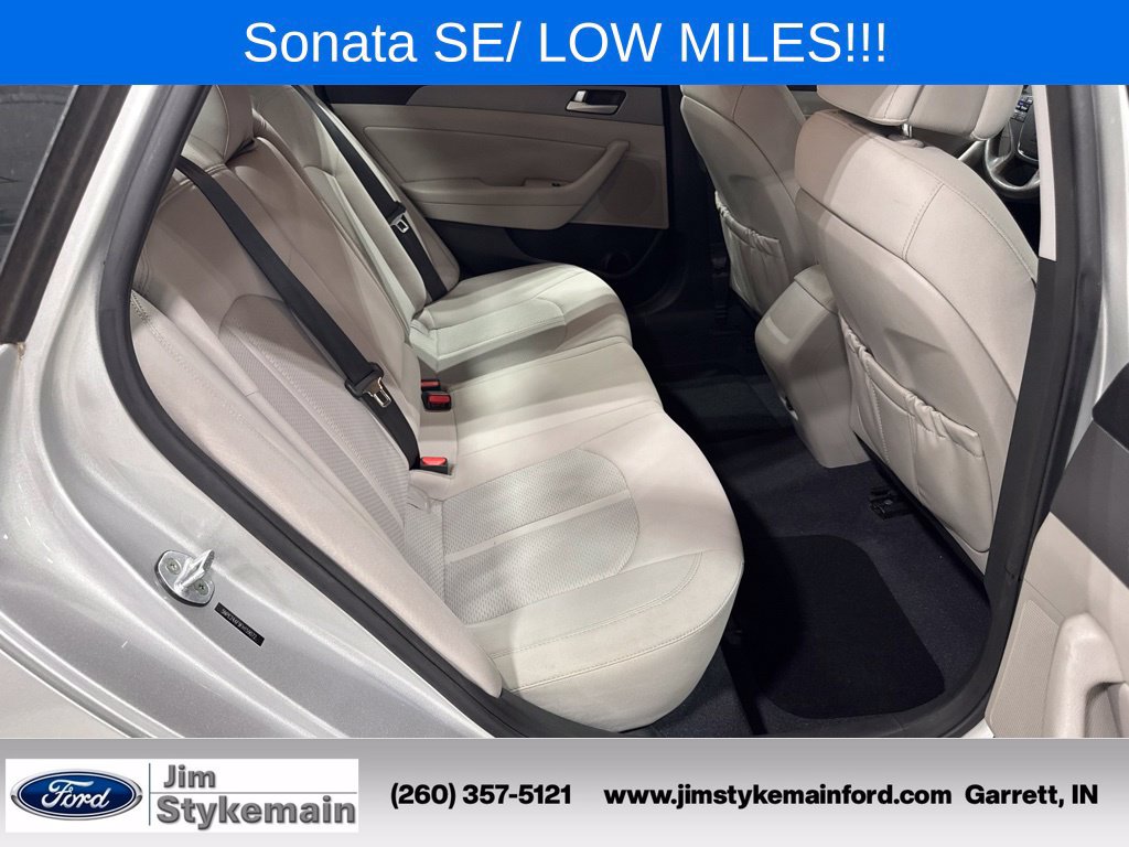 Used 2015 Hyundai Sonata SE w/ Option Group 09 FWD image 30
