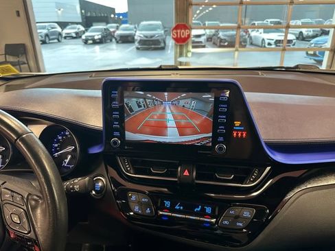 Certified 2022 Toyota C-HR XLE FWD image 22
