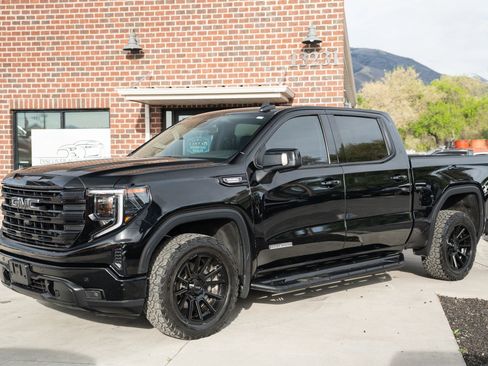 Used 2024 GMC Sierra 1500 Elevation w/ Elevation Premium Package RWD image 1
