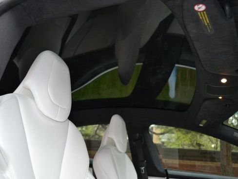 Used 2019 Tesla Model S Long Range image 29