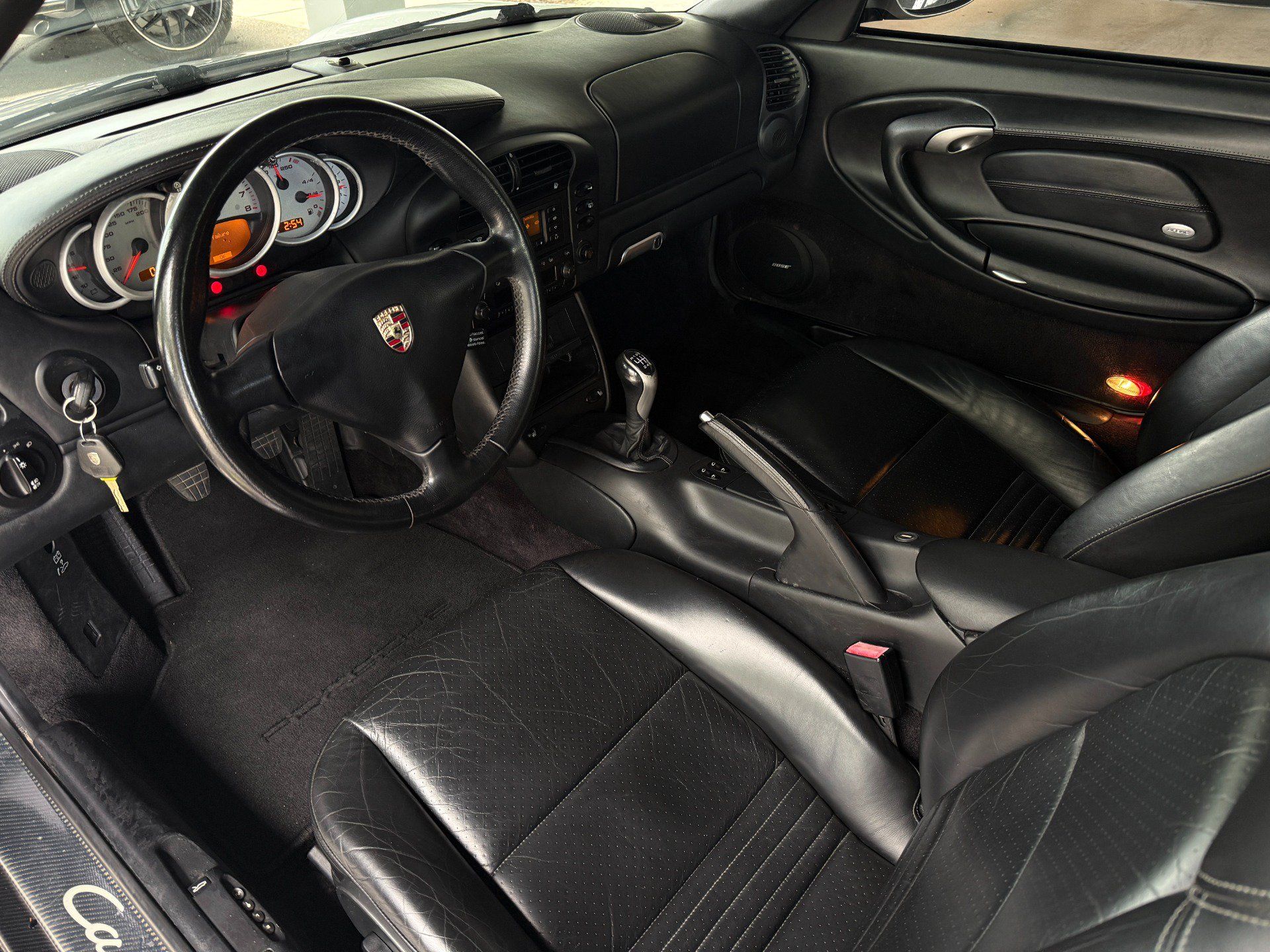 Used 2002 Porsche 911 Carrera 4S AWD/4WD image 28