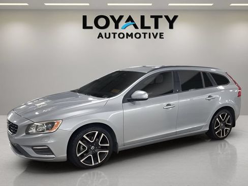Used 2018 Volvo V60 T5 Dynamic w/ Vision Package FWD image 1