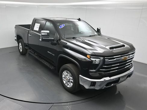 Used 2024 Chevrolet Silverado 2500 LTZ w/ LTZ Convenience Package AWD/4WD image 40
